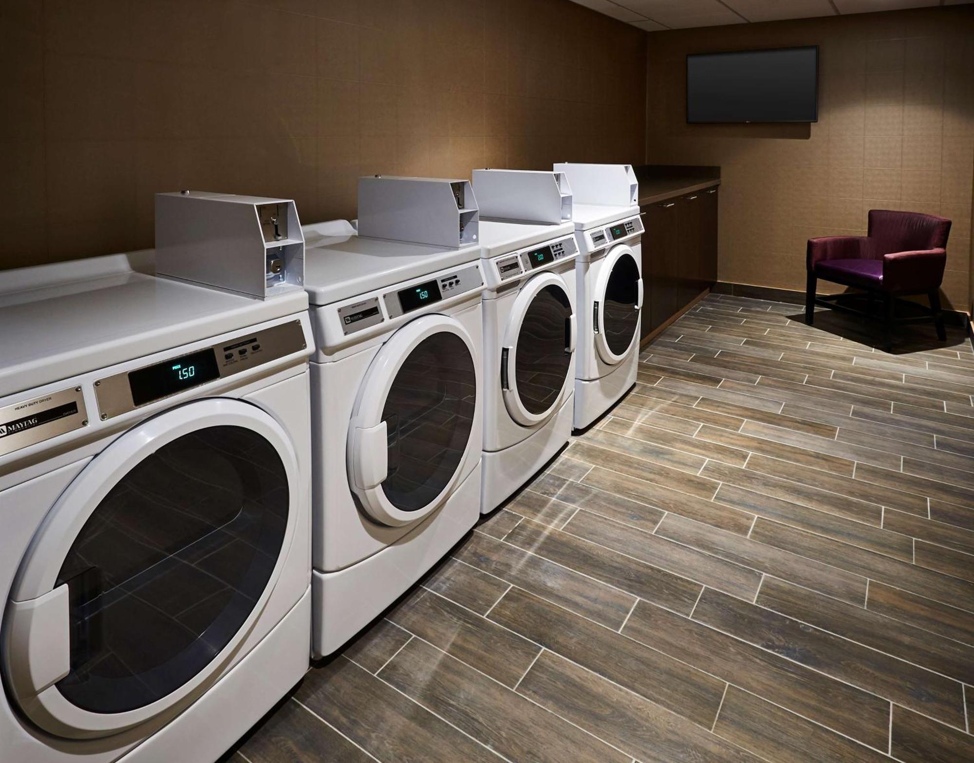 Hampton Inn By Hilton Timmins Esterno foto