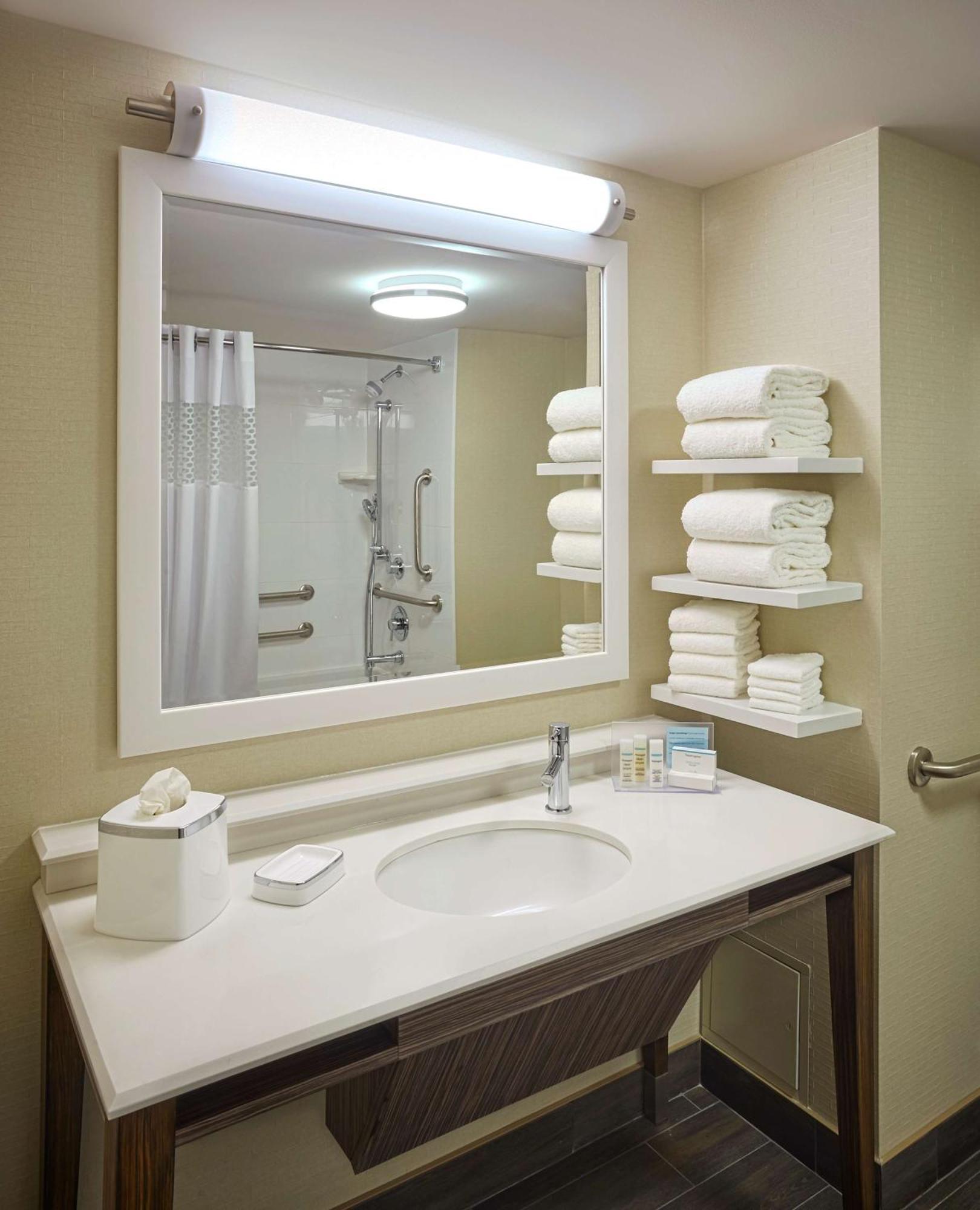 Hampton Inn By Hilton Timmins Esterno foto