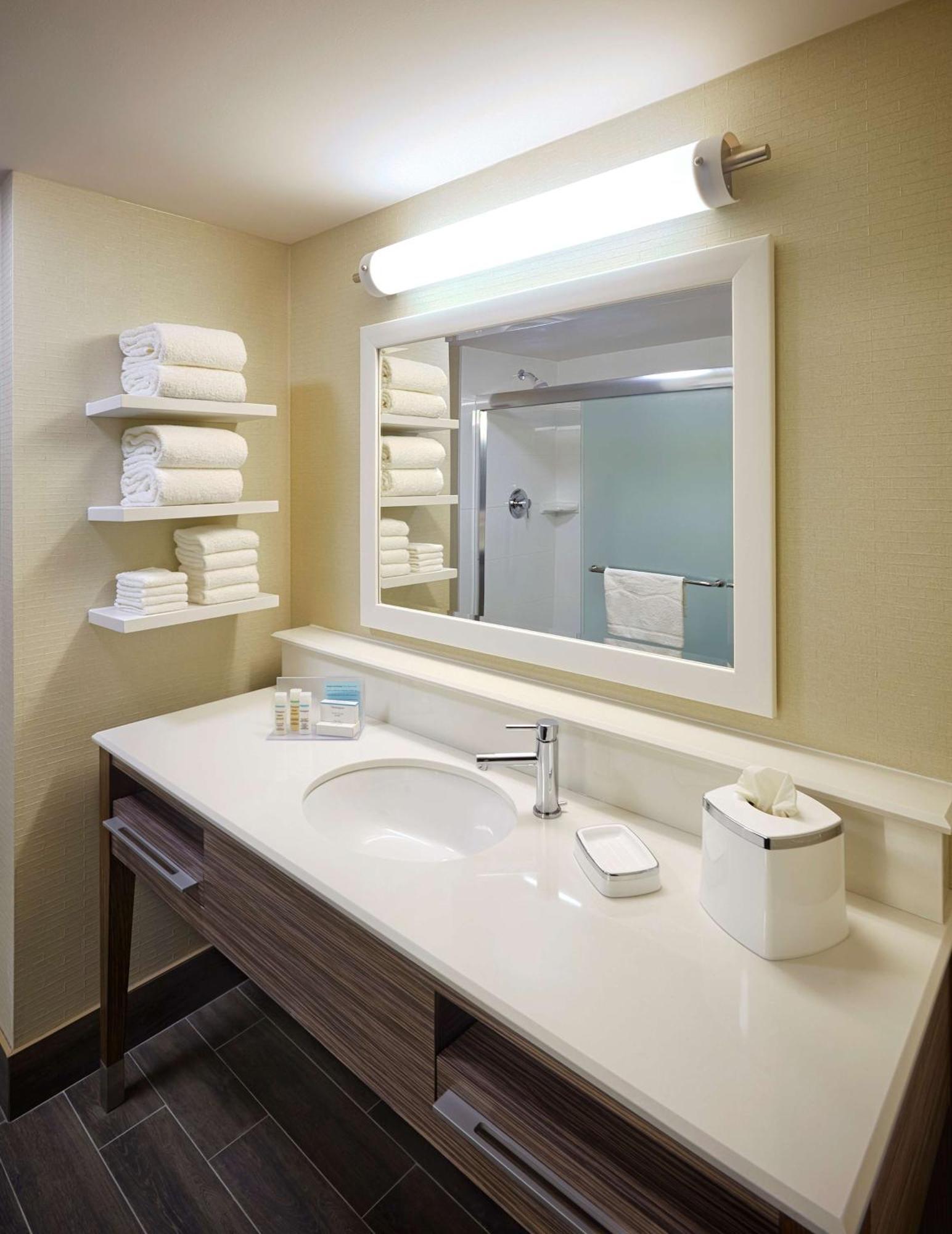 Hampton Inn By Hilton Timmins Esterno foto